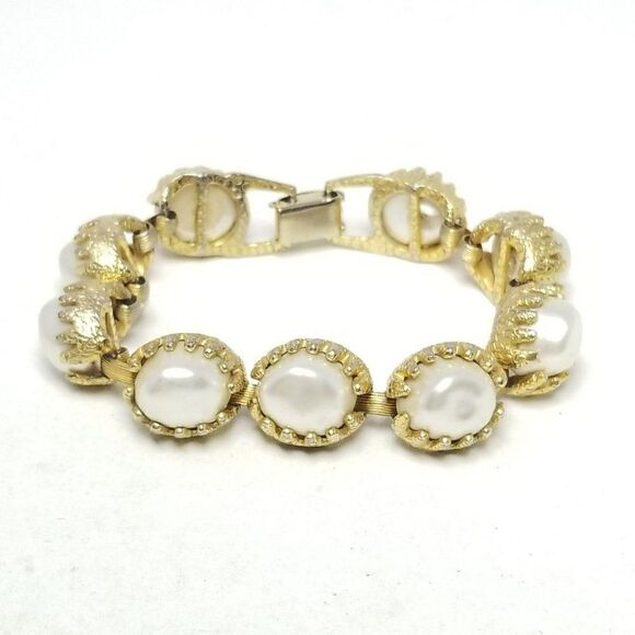 Vintage Faux Pearl and Gold Tone Panel Link Bracelet, Retro 80s 90s Style - Picture 1 of 5